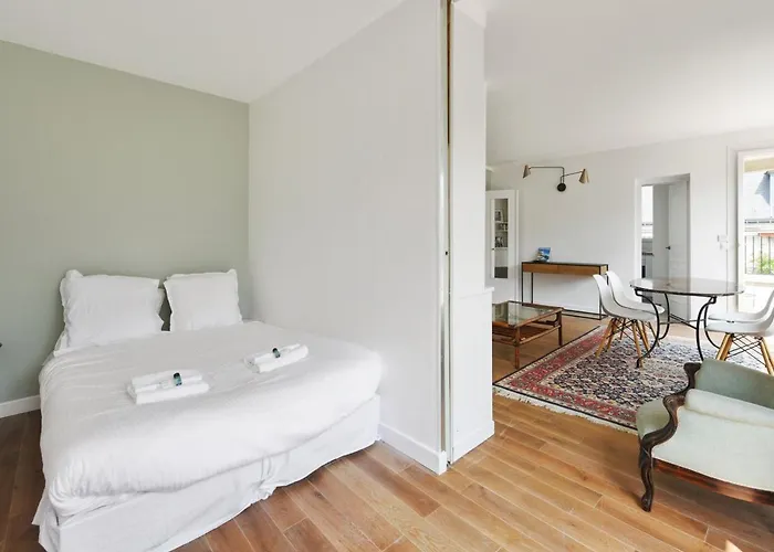 Guestready - Scenic Eiffel Tower View In 16th Arr. *