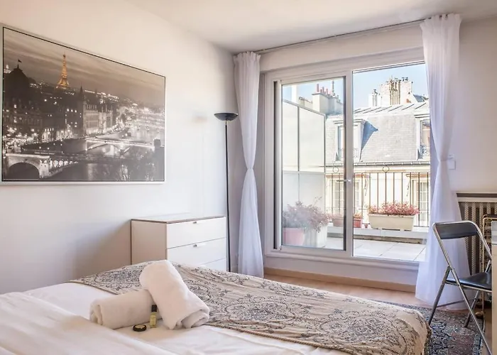 Guestready - Scenic Eiffel Tower View In 16th Arr. Apartment Paris